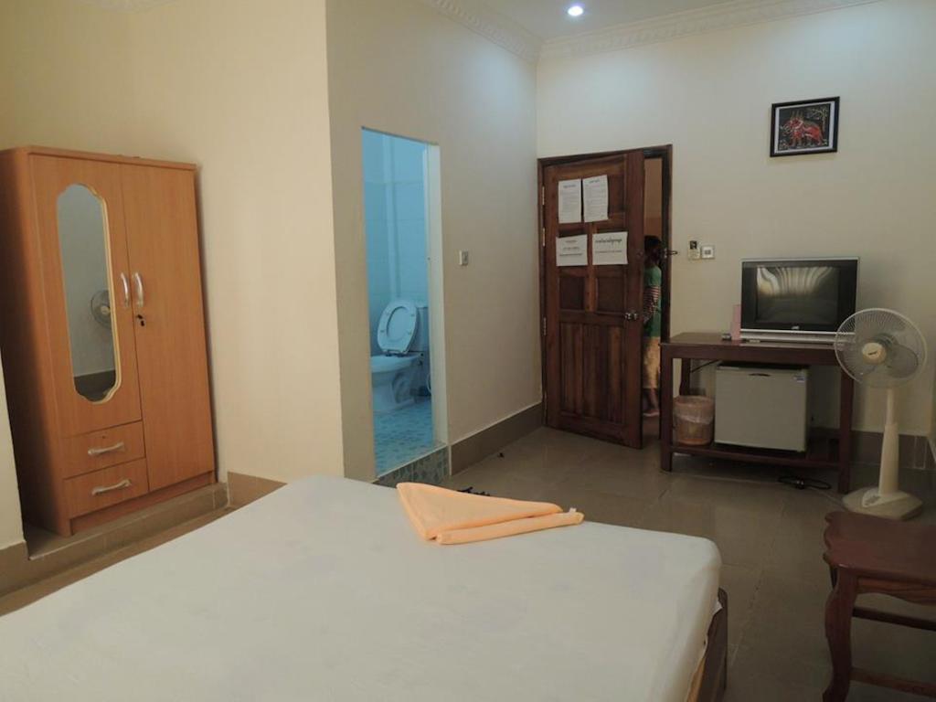 Shang Hai Guesthouse Battambang Phòng bức ảnh