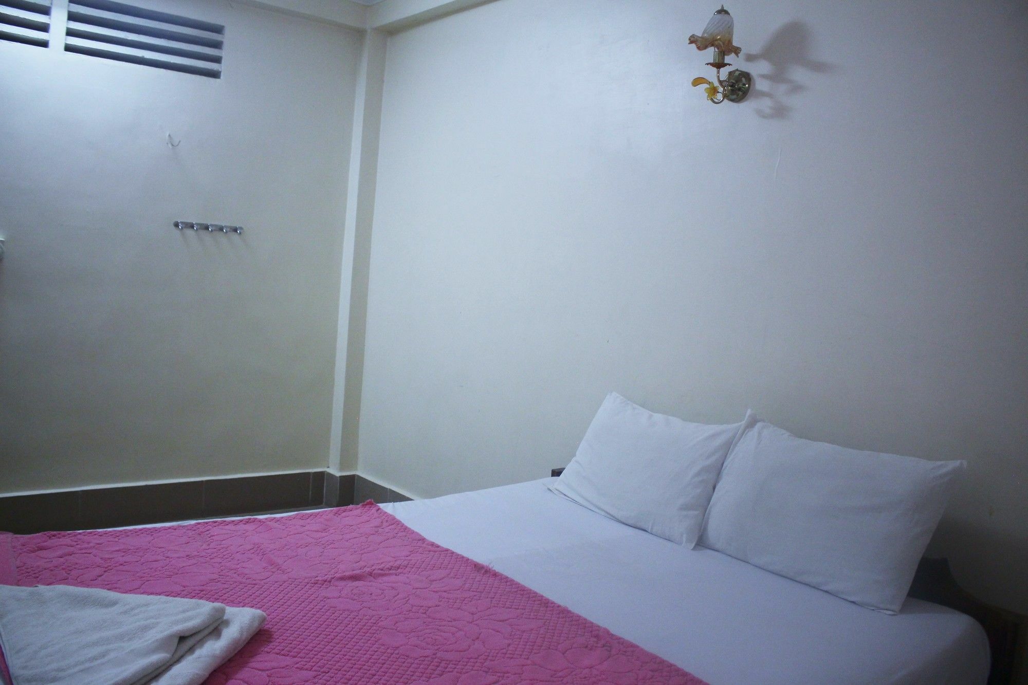 Shang Hai Guesthouse Battambang Ngoại thất bức ảnh